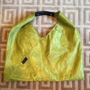 Gengle Soul Light Green Shimmer Tote Bag